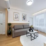 Stylish Metodova - Mall &parking Lejlighed