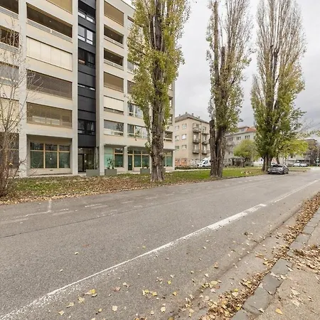 Apartment Stylish Metodova - Mall &parking *