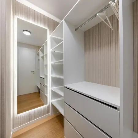 Apartment Stylish Metodova - Mall &parking Bratislava