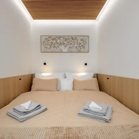 Stylish Metodova - Mall &parking