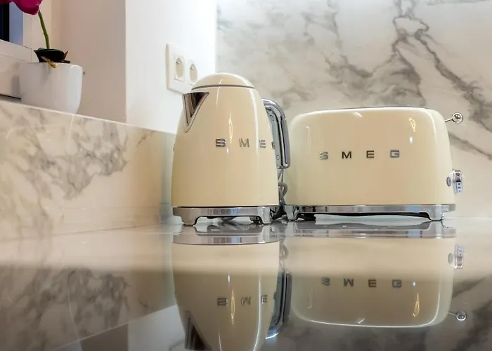 Stylish Metodova - Mall &parking 아파트 *